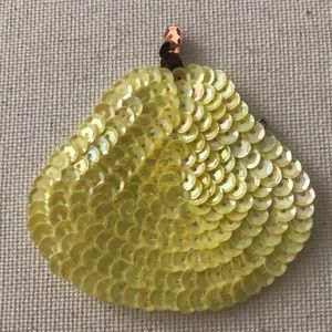 10/$10 - Vintage Pear 🍐 Appliqué Patch